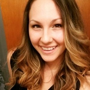 Meet your Posher, Cait